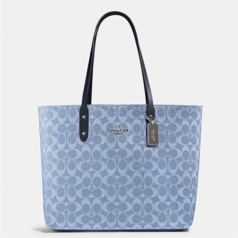 Coach signature town tote with matching wristlet